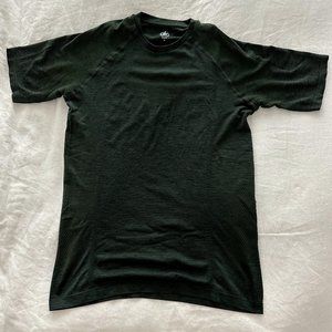 Alo Men's Workout T-Shirt.